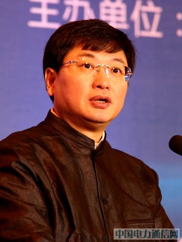 圖文:中國聯通總經理陸益民發言